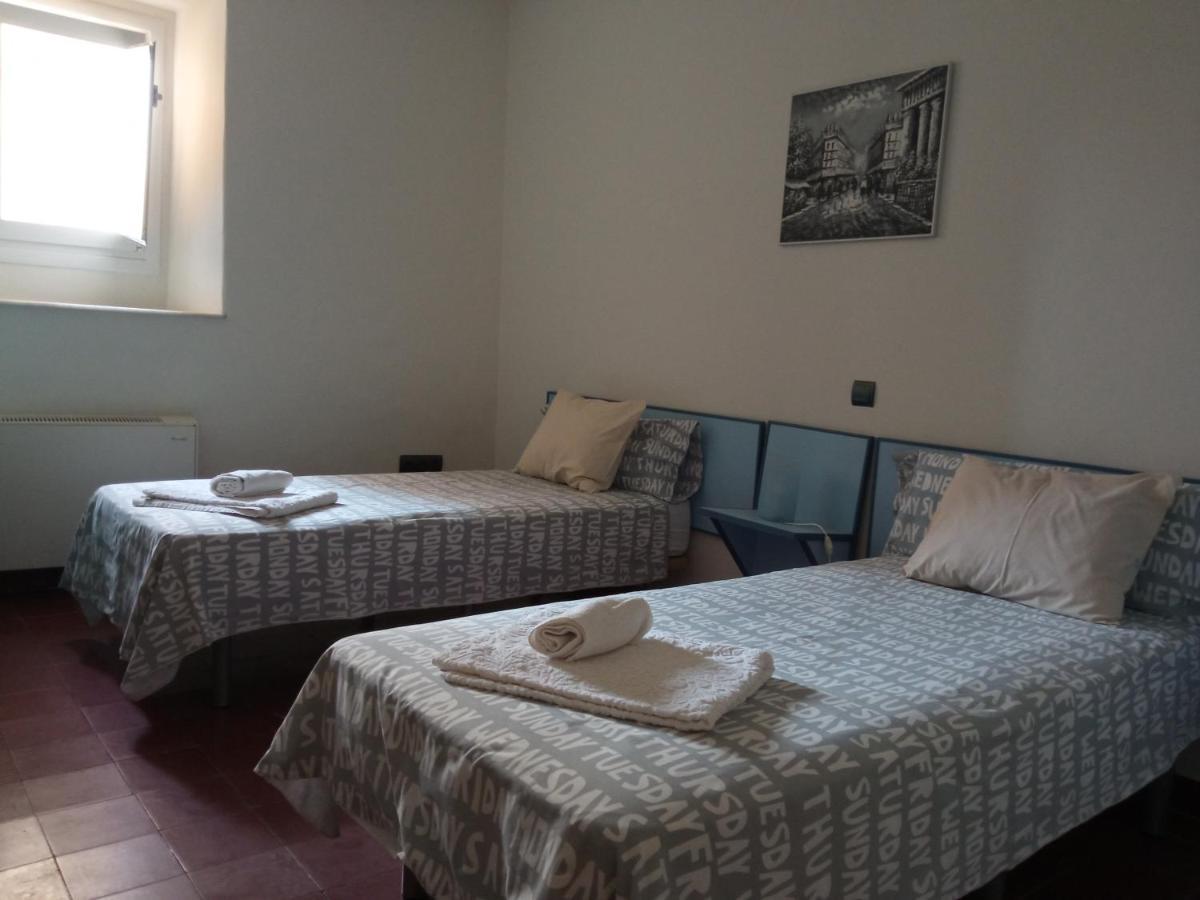 Apartamento La Almena 1 Junto A Plaza Mayor,2 Habitaciones, Parking Gratuito Caces エクステリア 写真