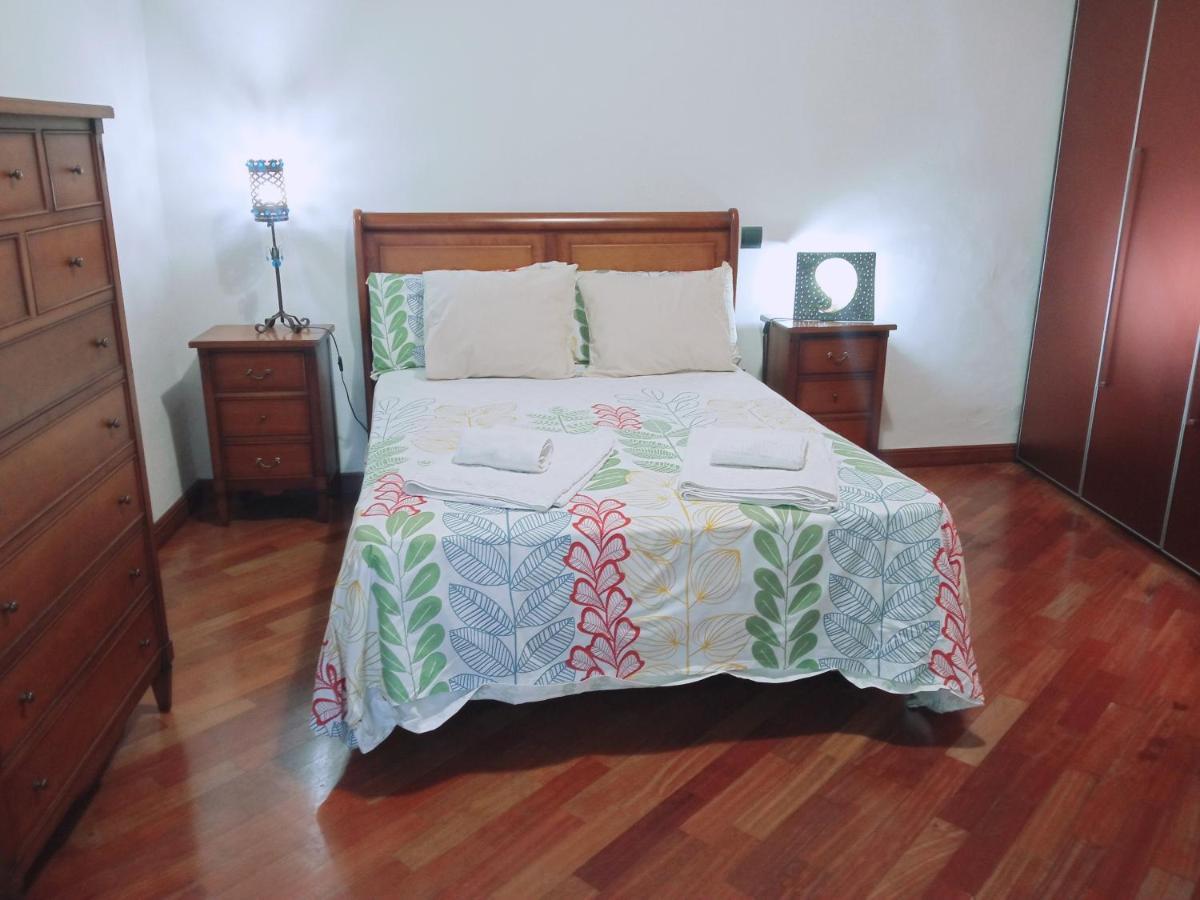 Apartamento La Almena 1 Junto A Plaza Mayor,2 Habitaciones, Parking Gratuito Caces エクステリア 写真