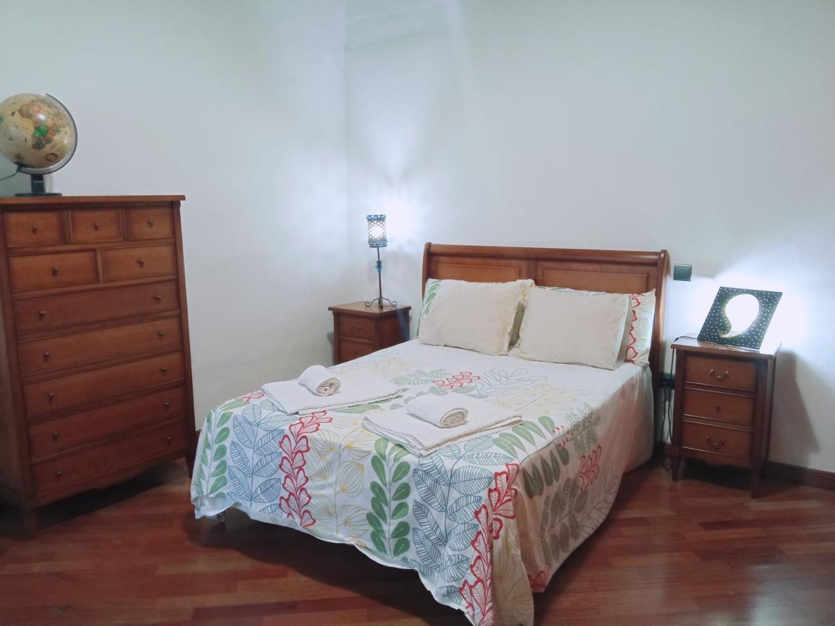 Apartamento La Almena 1 Junto A Plaza Mayor,2 Habitaciones, Parking Gratuito Caces エクステリア 写真